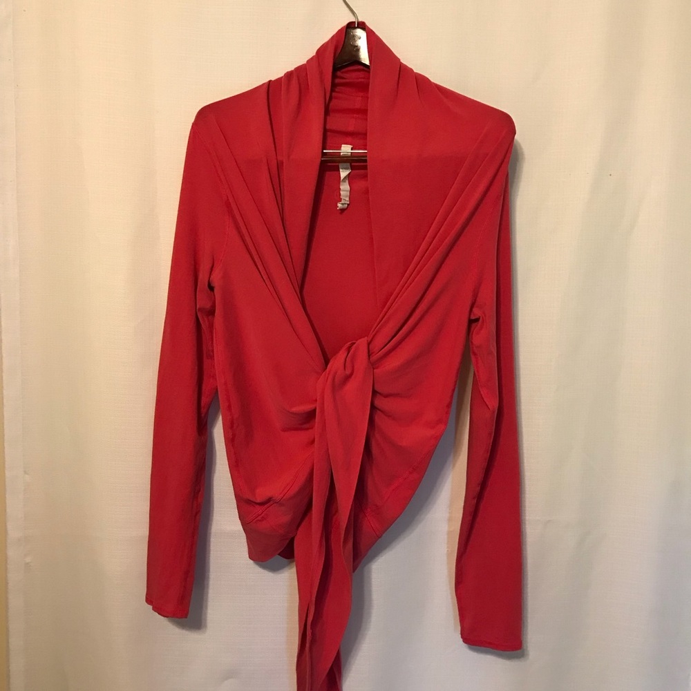 LULULEMON Multi-Way Pink Wrap SIZE 8 EUC $178